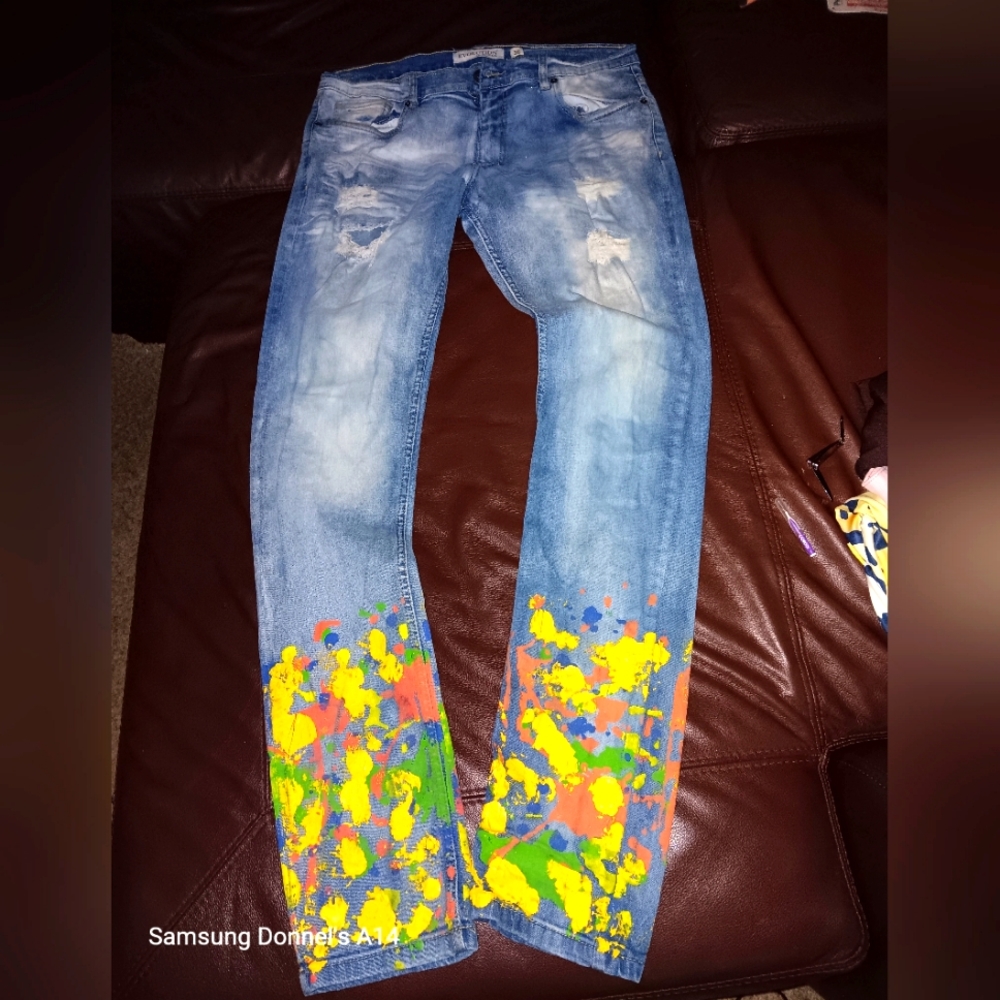 Jeans men ripped and painted evolution